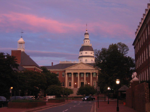 State House complex at sunset by Thisisbossi at Wikimedia Commons