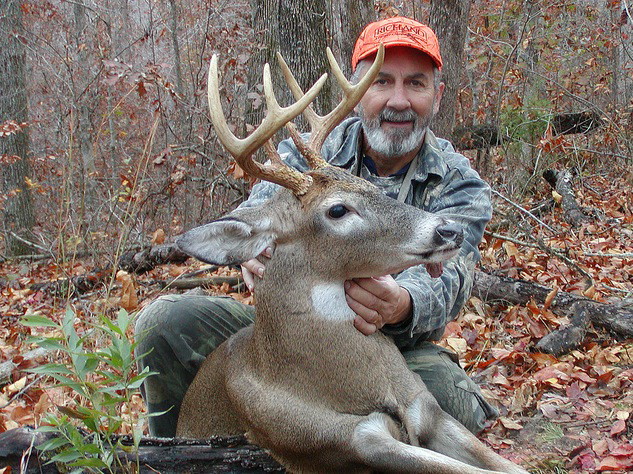 hunting photo by www.huntfishguide Deer hunting photo by www.huntfishguide