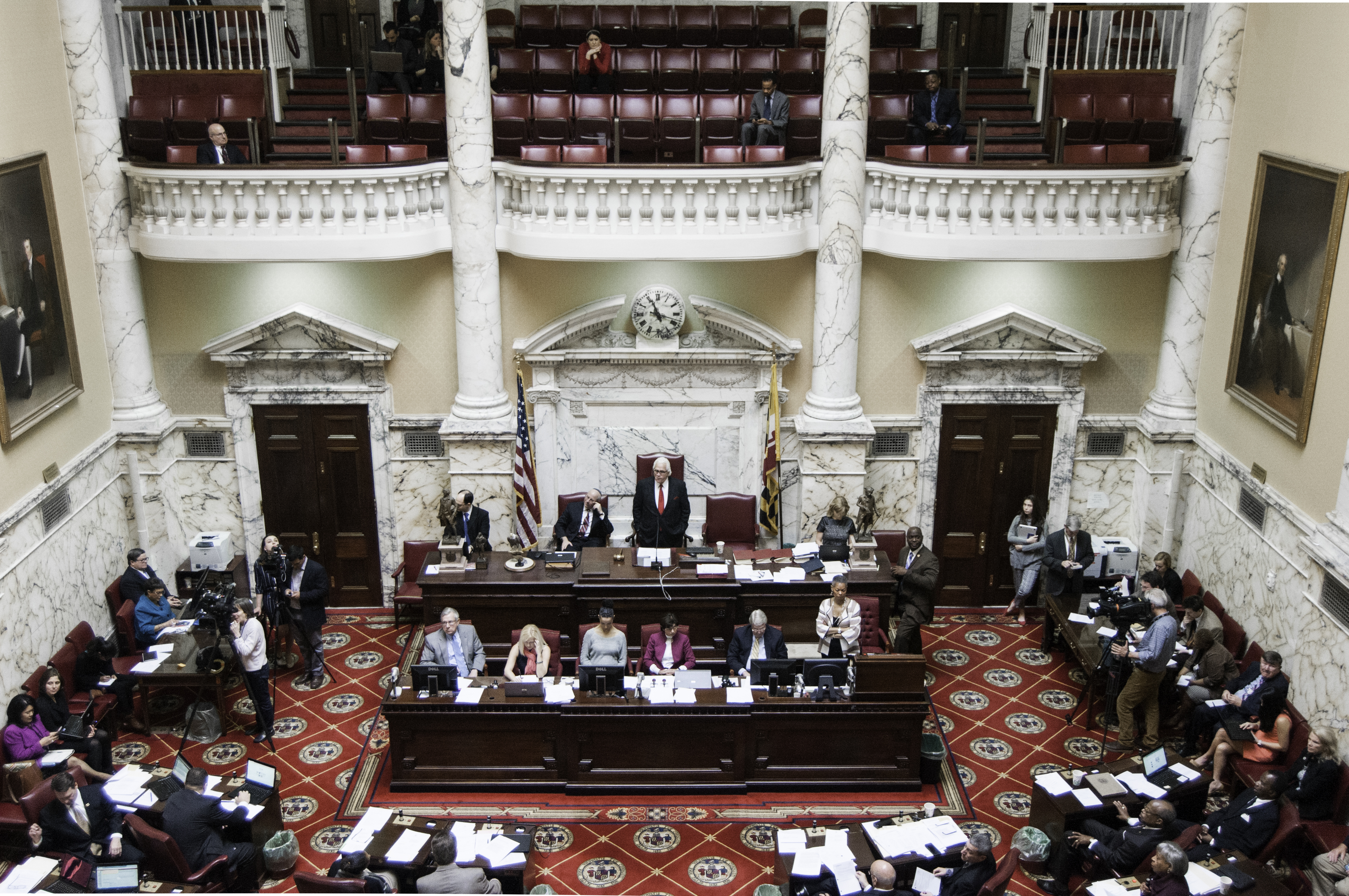 Senate passes landmark criminal justice reform bill