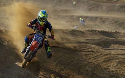 The Advantages of Dirt Bike Graphics Kit For Your Next Race