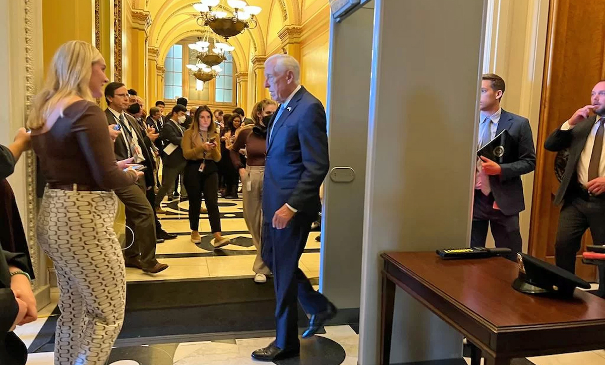 State Roundup: Longtime U.S. Rep. Steny Hoyer announces retirement; Maryland loses 10,000 more federal jobs; taxpayer-funded nonprofit sector under a veil of secrecy