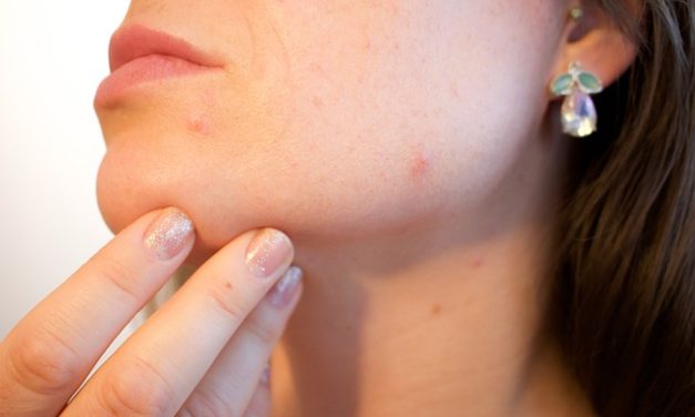 When to Look for Dermatologists: Signs It’s Time to Schedule a Skin Checkup