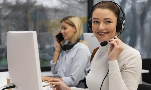 Unlocking Efficiency: The Growing Trend of Call Center Outsourcing for US SMEs