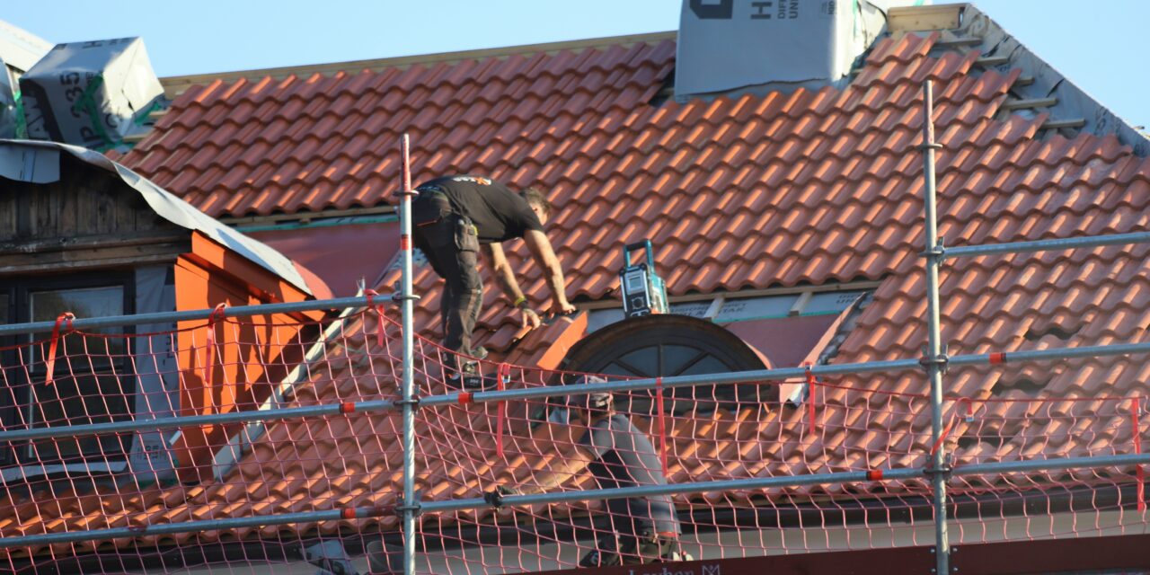 What Maryland Homeowners Should Know Before Paying for a New Roof