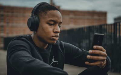 As young Americans struggle with mental health, online support surges – including in Maryland