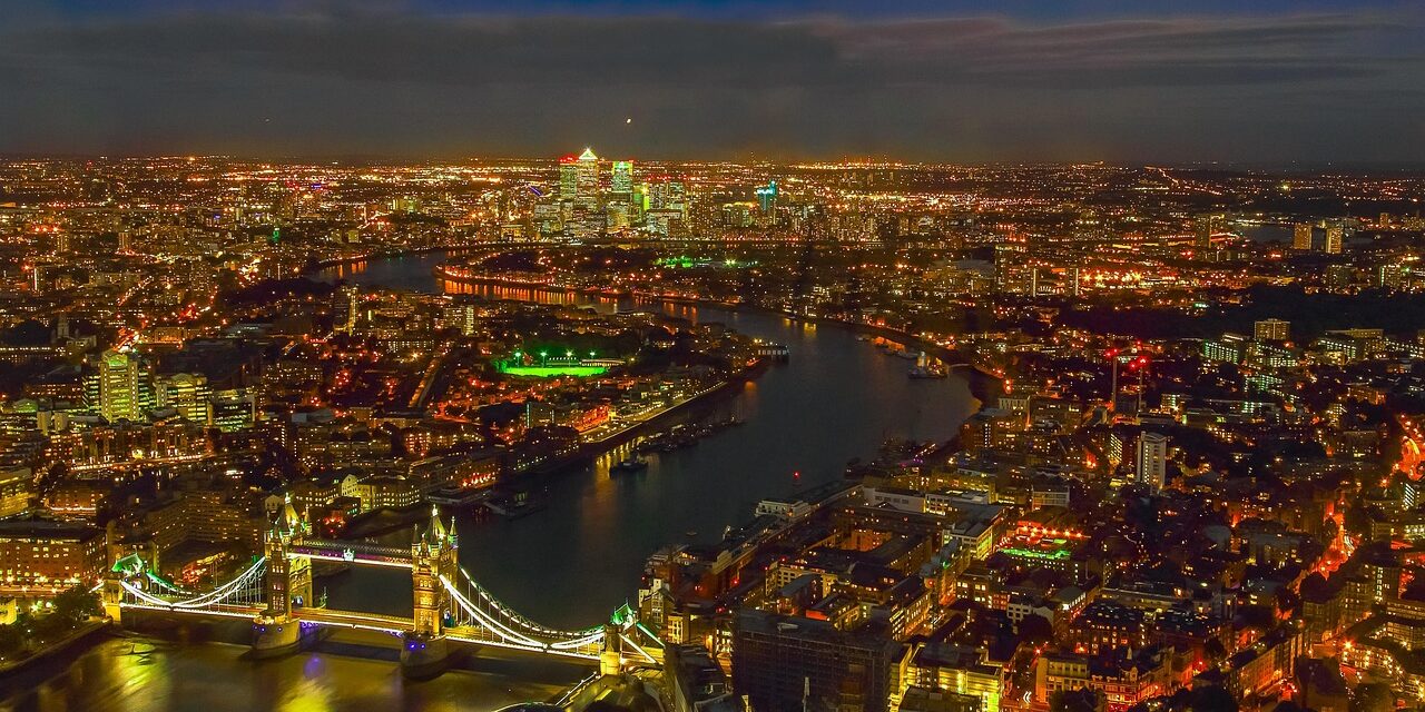 How to Explore the Historic City of London Like a Local