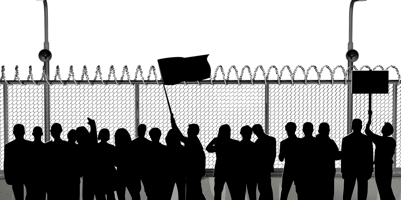 Judge orders two-week halt on ICE warehouse conversion in Washington County