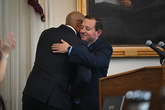 state roundup: State seeks FEDERAL AID FOR FARMERS; KEY BRIDGE TRIAL STARTS MONDAY; STATE DUMPS MOODY’S