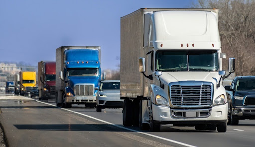 8 Causes of 18-Wheeler Crashes and Their Legal Consequences