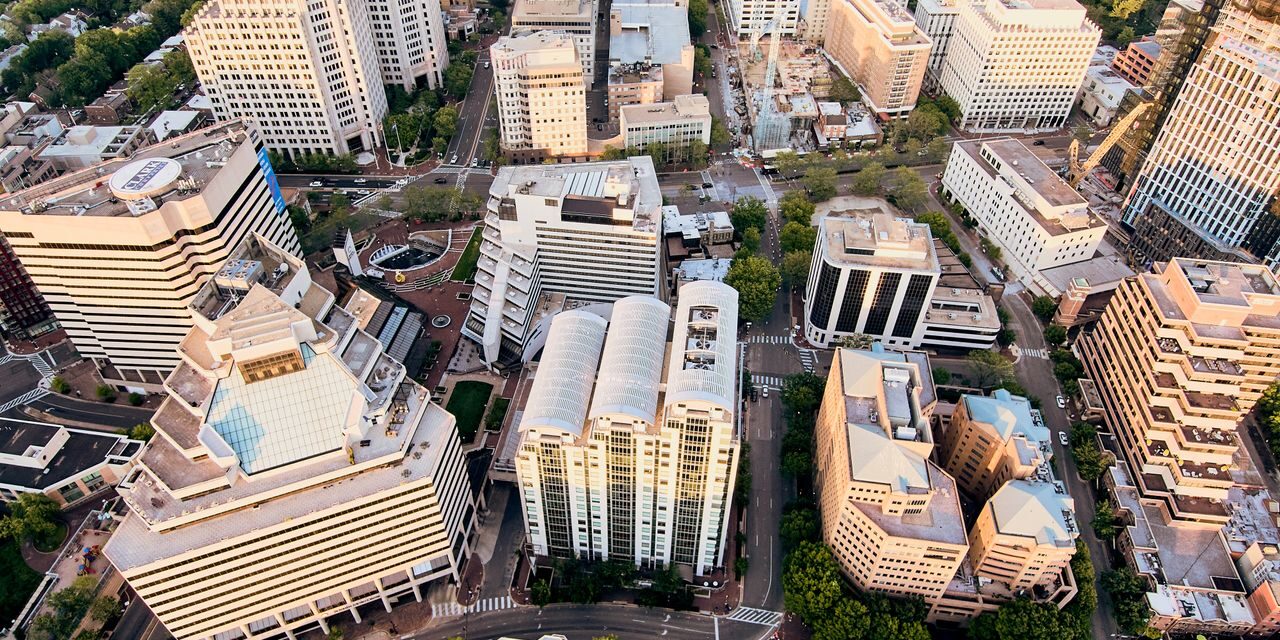 Moving to Bethesda? Here’s What to Know About the Neighborhoods, Timing, and Logistics