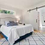 8 Modern Interior Barn Door Ideas